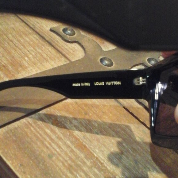 Louis Vuitton Cyclone Sunglasses - Picture 6 of 10